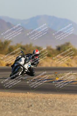 media/Dec-09-2023-SoCal Trackdays (Sat) [[76a8ac2686]]/Turn 15 Set 1 (230pm)/